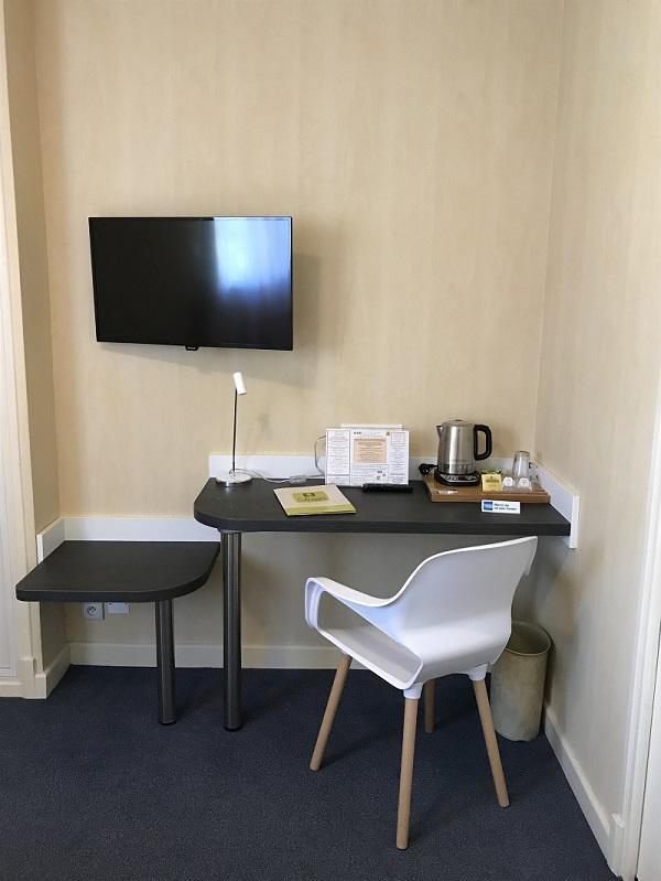 Auv'Hotel Mauriac  Eksteriør billede